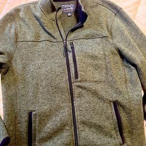 Men’s American Eagle zip up